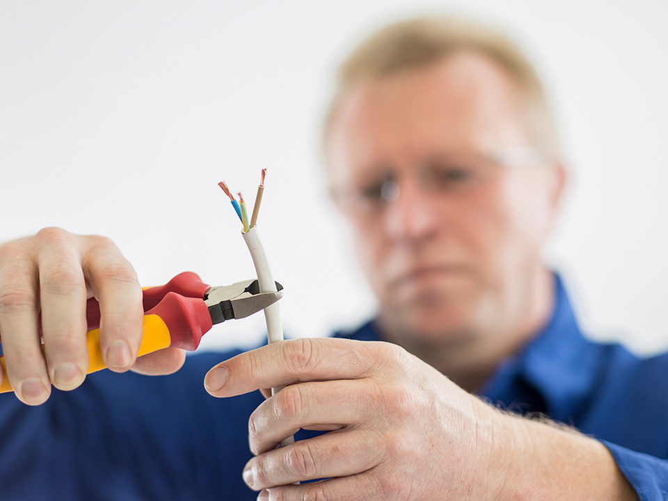 C F021729 bei Elektro Gräfe Erfurt in Erfurt